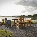 Swan Glamping * كافان