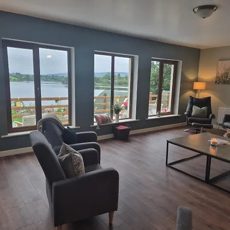 Swan Glamping Parque de Campismo *